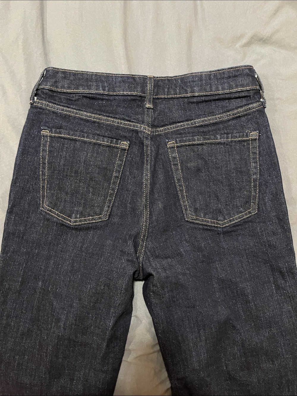 Old Navy Women’s Dark Indigo Straight Jeans - Picture 5 of 5